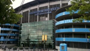 Manchester City vise Charles De Ketelaere pour succéder à Kevin De Bruyne