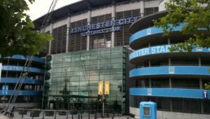 Manchester City vise Charles De Ketelaere pour succéder à Kevin De Bruyne